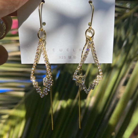 New 18k gold plated diamond earrings - Picture 4 of 5